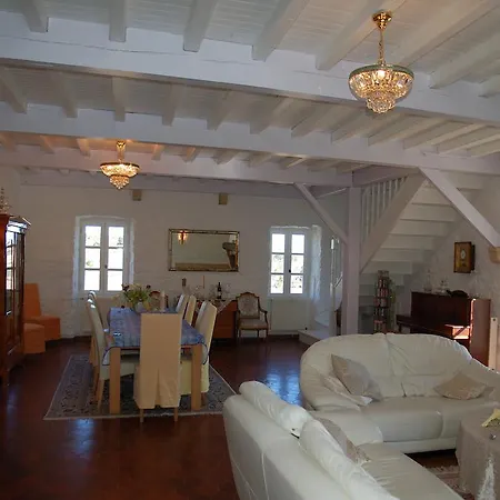 ベッド・アンド・ブレックファスト Mas De La Garrigue