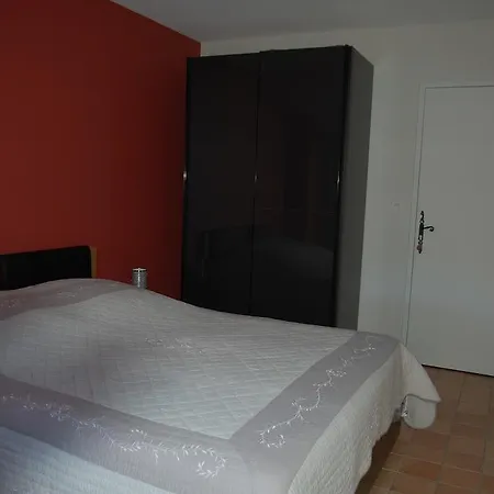 Bed & Breakfast Mas De La Garrigue 3*