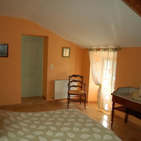 Bed & Breakfast Mas De La Garrigue 3*