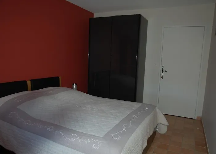 Bed & Breakfast Mas De La Garrigue 3*